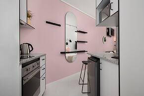 The Flamingo 408