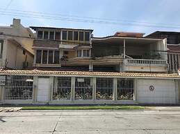 Villa Garza Inn