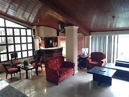 Villa Garza Inn