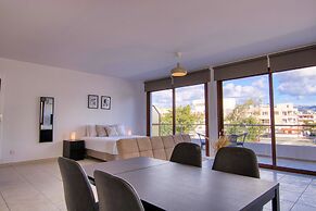 Phaedrus Living City Flat Palas 103