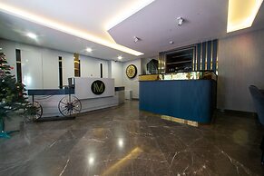 Mad Inn Hotel & Spa
