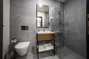 Mad Inn Hotel & Spa