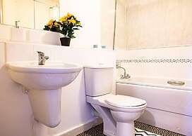 Inviting 2-bed Apartment in Wolverhampton