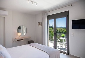 Villa Monolithi Lumiere