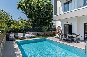 Sezian Boutique Homes & Villas