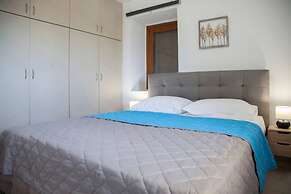 Agios Petros Apartments 2