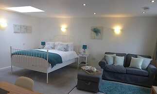 The Rock Self Catering Holiday Accommodation