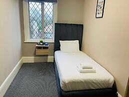 Woodford Hotel