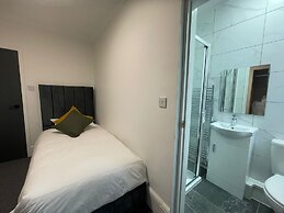Woodford Hotel