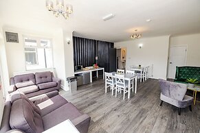 Woodford Hotel