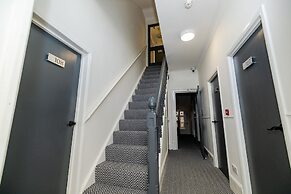 Woodford Hotel