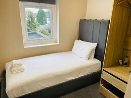 Woodford Hotel