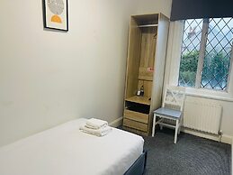 Woodford Hotel