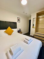 Woodford Hotel