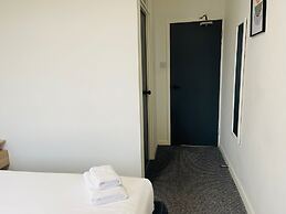 Woodford Hotel