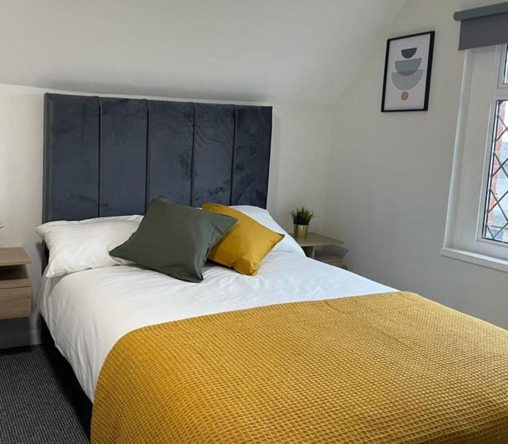 Woodford Hotel