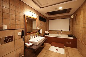Gokulam Grand Resort & Spa