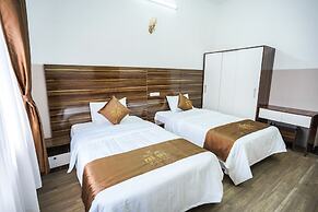PHÚ QUÝ HOTEL