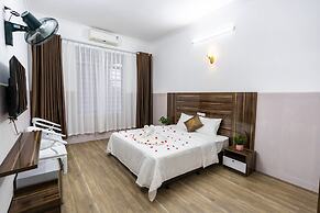 PHÚ QUÝ HOTEL