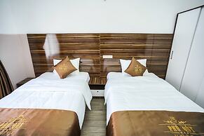 PHÚ QUÝ HOTEL