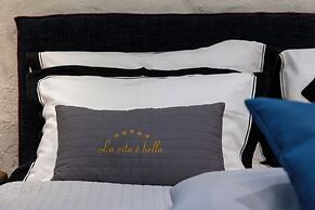 La Vita e Bella VI