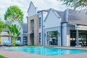 Ezulwini Villa Hotel