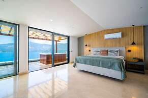 Lures Hotel