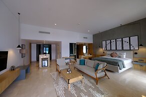 Lures Hotel