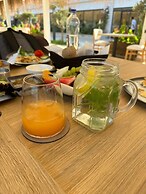 Lures Hotel