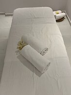 Lures Hotel