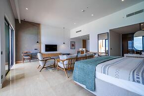 Lures Hotel