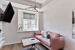 Central 3BDR Townhouse in Downsview Park