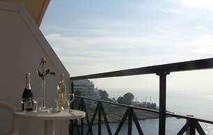 Hotel Queens Leriotis