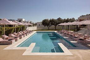 Tzanis Resort