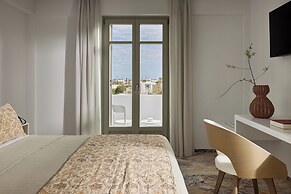 Tzanis Resort