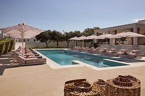Tzanis Resort