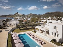 Tzanis Resort