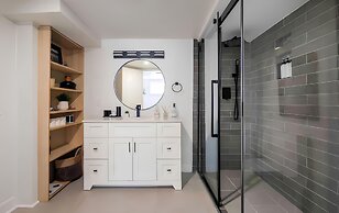 Cheerful and Modern