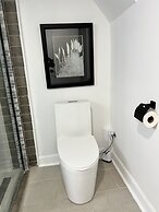 Cheerful and Modern