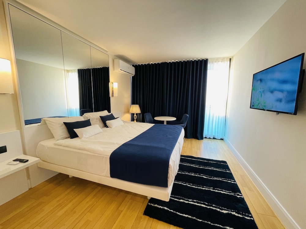 Seaside VIP40
