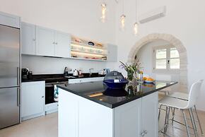Thea Lofou House