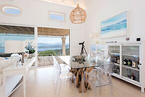 Thea Lofou House