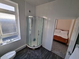Remarkable 3-bed House in Wallsend