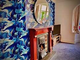 Captivating 4-bed Hot Tub House in Blackpool