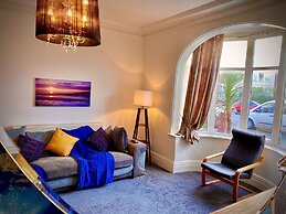 Captivating 4-bed Hot Tub House in Blackpool