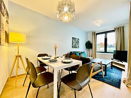 One Lux Stay near Fashion District