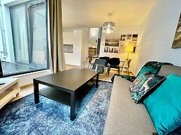 One Lux Stay near Fashion District