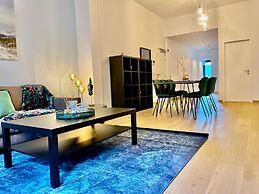 One Lux Stay near Fashion District