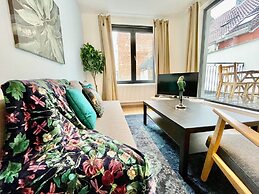 One Lux Stay near Fashion District