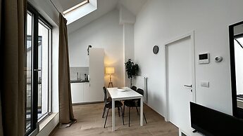 One Lux Stay near Fashion District